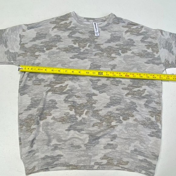 Athleta Women Pure Luxe Printed Sweatshirt Grey Camo XS NWT - Picture 4 of 8